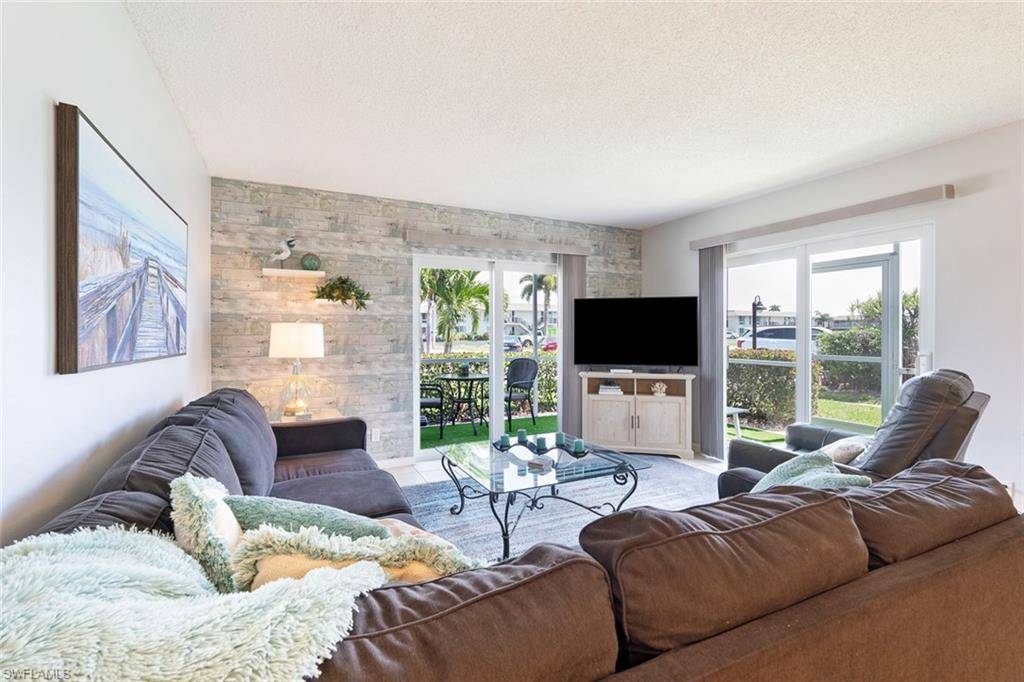 Naples, FL 34112,240 Palm DR #48-1