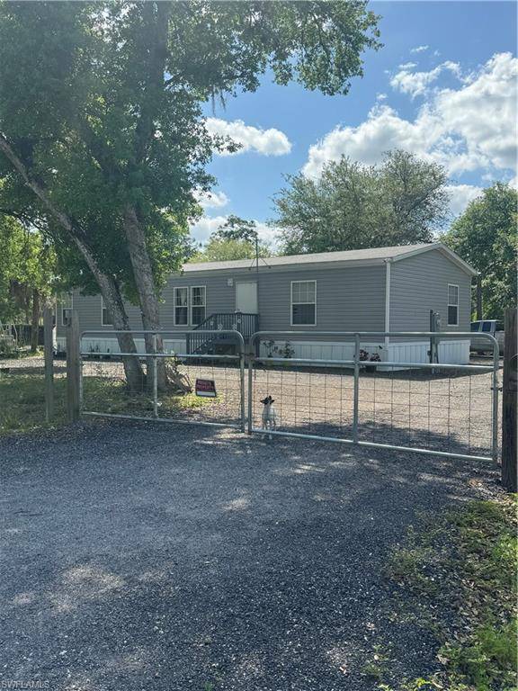 Clewiston, FL 33440,530 S Estribo ST