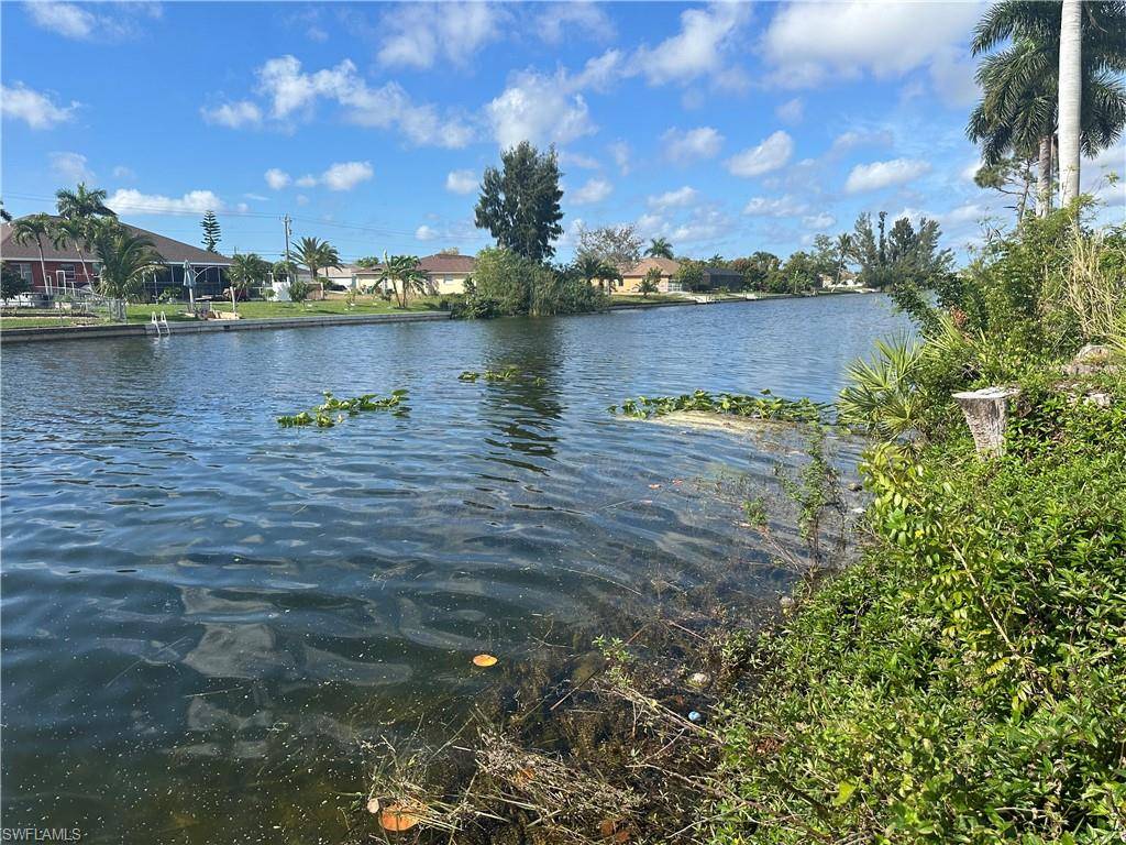 Cape Coral, FL 33990,300 SE 20th ST