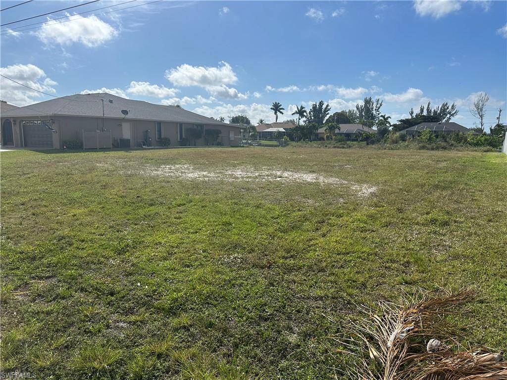 Cape Coral, FL 33990,300 SE 20th ST