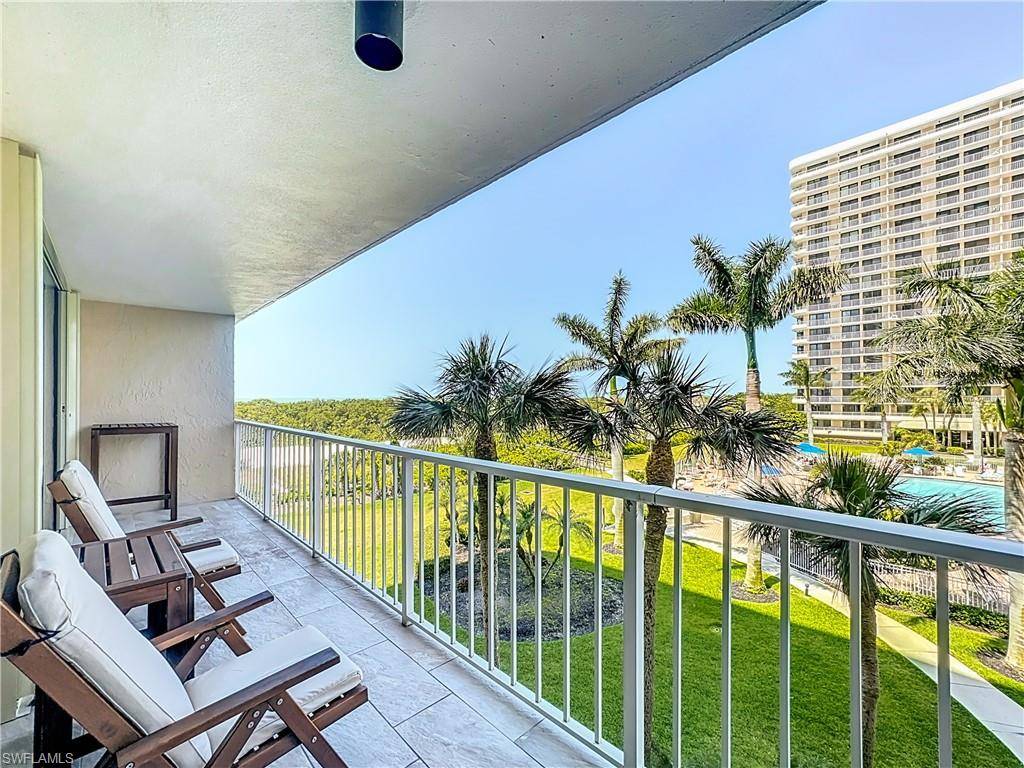 Marco Island, FL 34145,380 Seaview CT #310