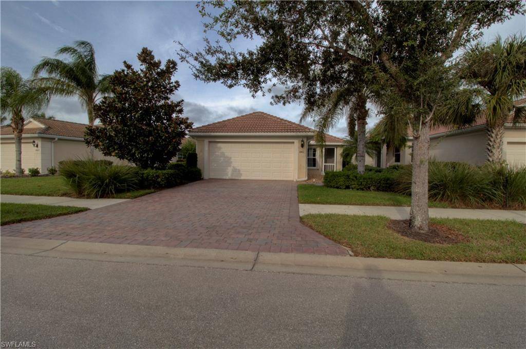 Naples, FL 34114,8461 Karina CT