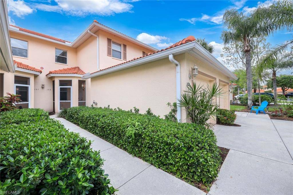 Naples, FL 34104,360 Robin Hood CIR #102