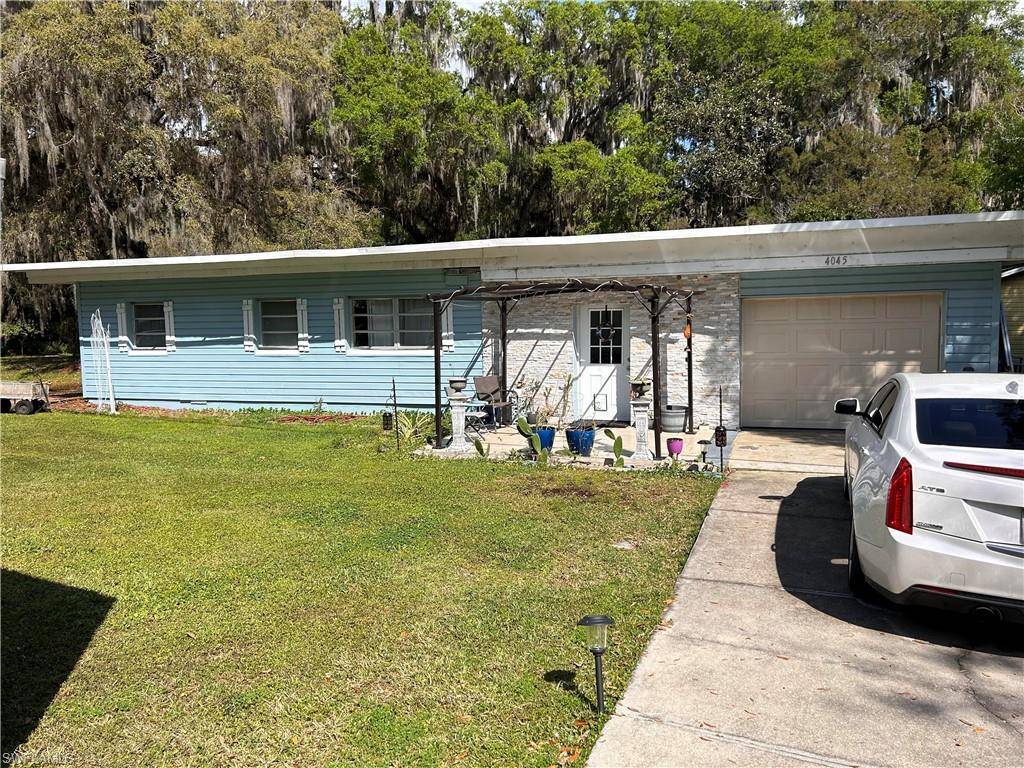 Lake Panasoffkee, FL 33538,4045 CR 402A