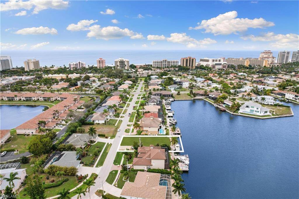 Marco Island, FL 34145,1046 Fieldstone DR