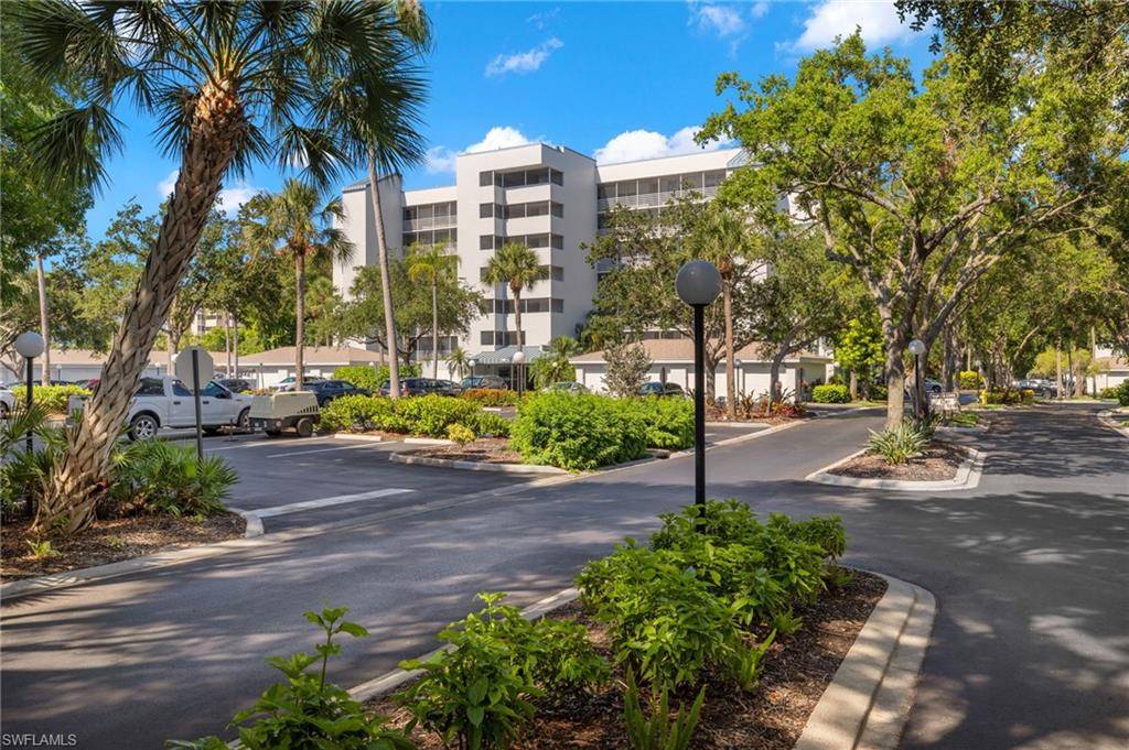 Naples, FL 34110,290 Naples Cove DR #2602