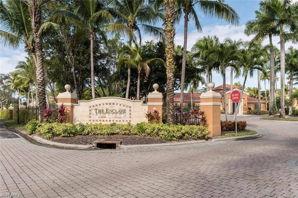 Naples, FL 34104,1210 WILDWOOD LAKES BLVD #105