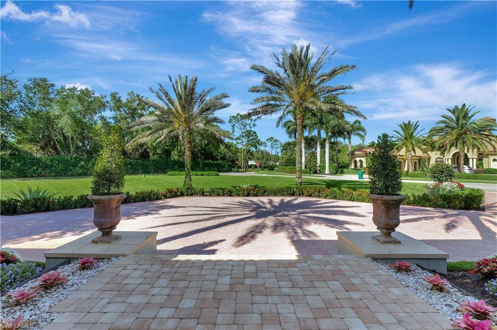 Naples, FL 34119,6489 Highcroft DR