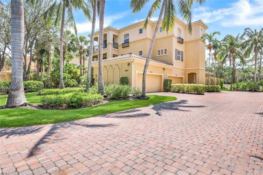 Naples, FL 34109,2826 Tiburon BLVD E #103