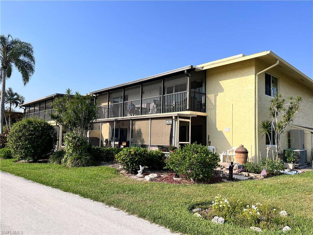 Naples, FL 34112,360 Palm DR #474