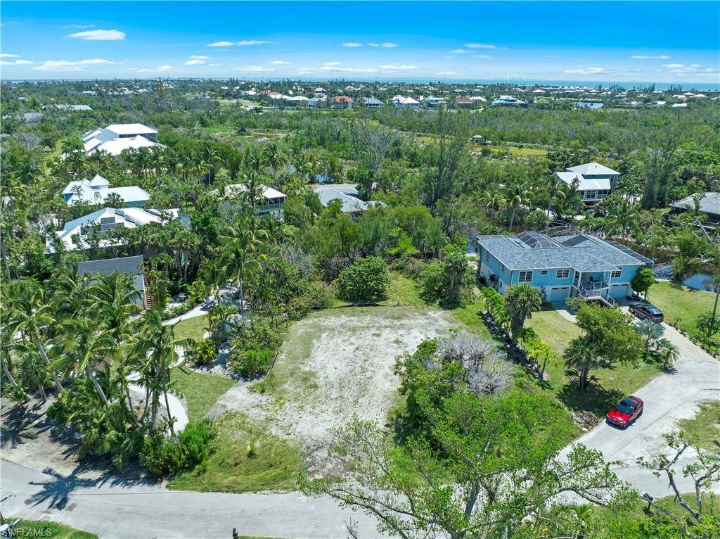 Sanibel, FL 33957,1757 Windward WAY