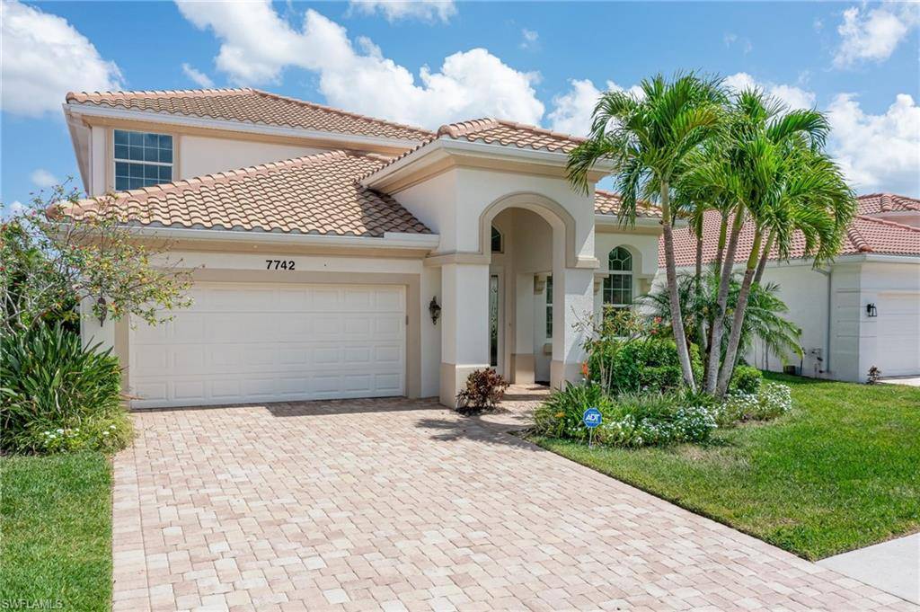 Naples, FL 34112,7742 Martino CIR