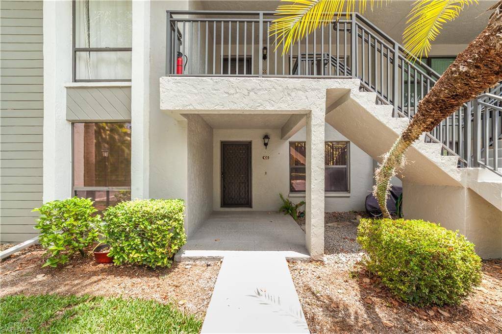 Naples, FL 34116,1227 Commonwealth CIR #G103