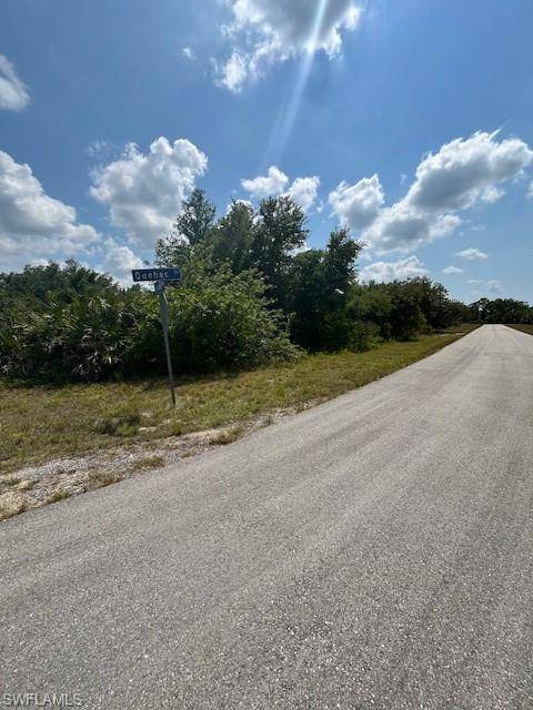 Lehigh Acres, FL 33972,711 Quebec ST