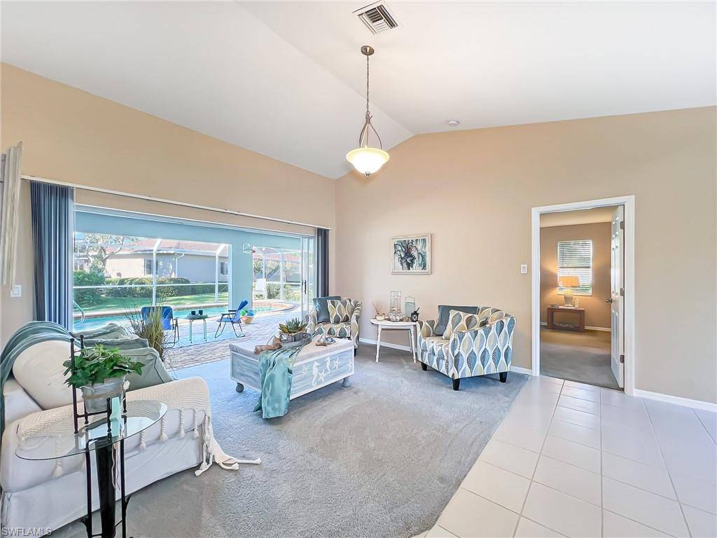 Fort Myers, FL 33912,7631 Woodland Bend CIR