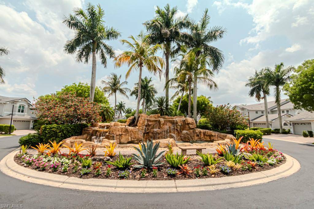 Naples, FL 34110,6015 Pinnacle LN #5