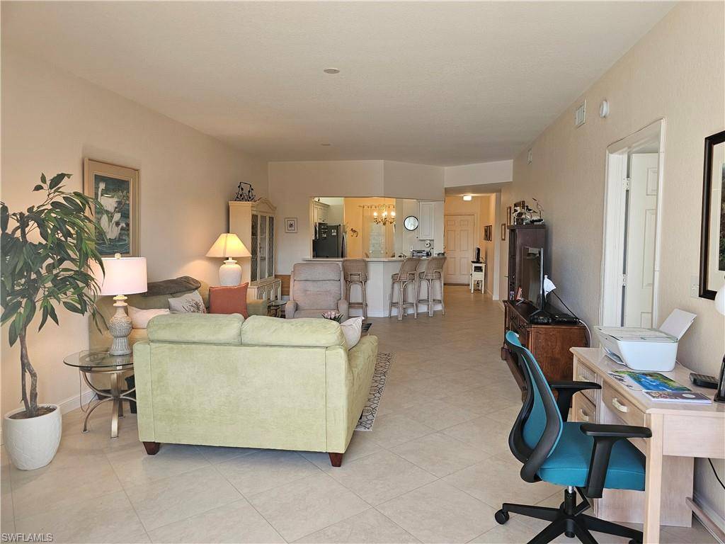 Naples, FL 34108,818 Tanbark DR #102