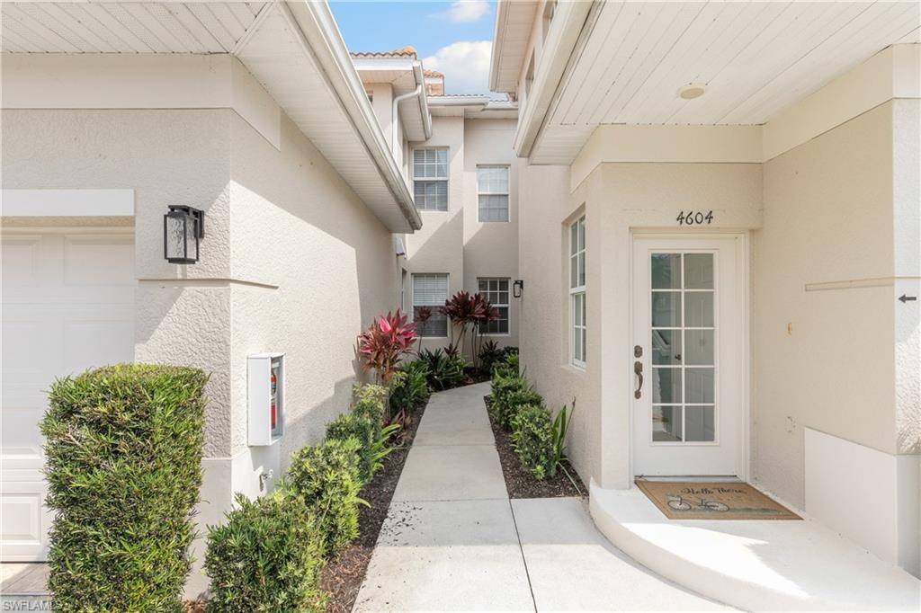 Naples, FL 34109,3050 Driftwood WAY #4603