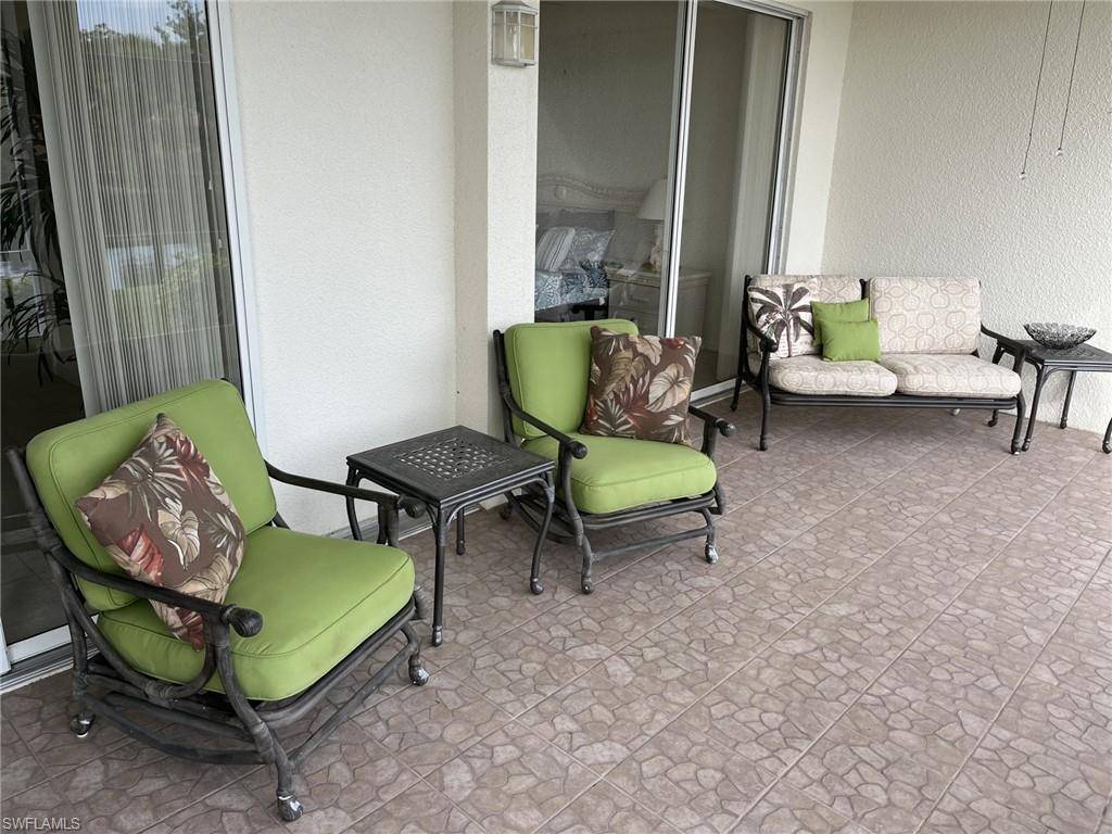 Naples, FL 34114,6810 Beach Resort DR #7