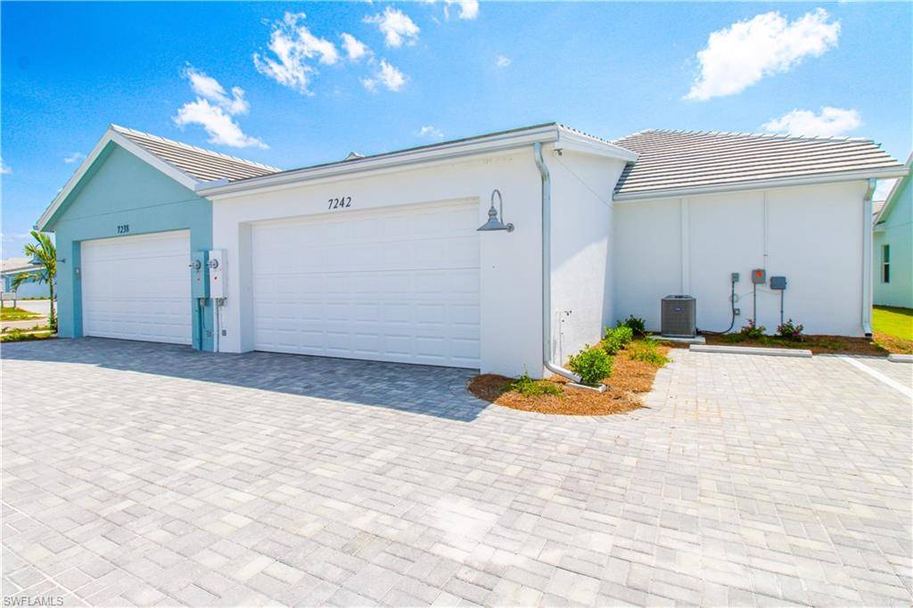 Naples, FL 34113,7242 Saona CT