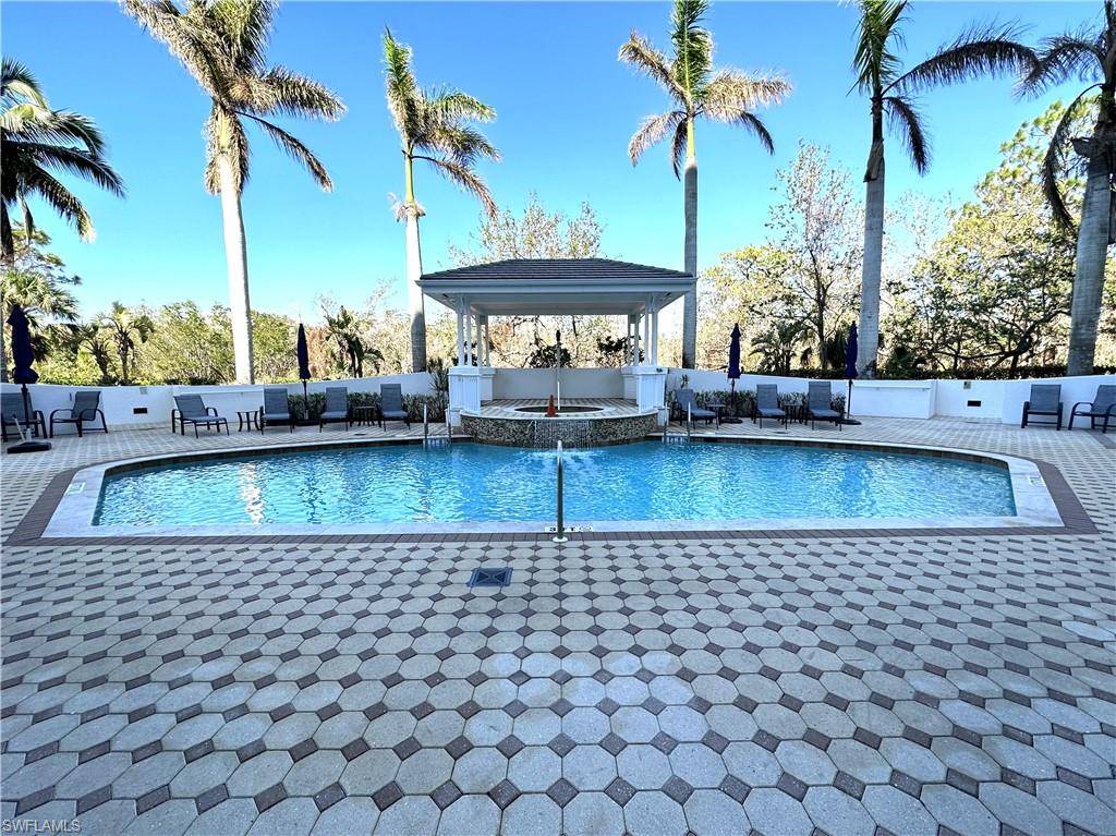 Naples, FL 34110,325 Dunes BLVD #306