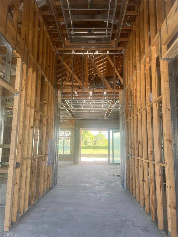 Naples, FL 34109,6708 Newport RD