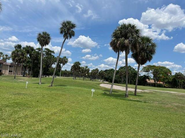 North Fort Myers, FL 33903,4840 Golf Club CT #5
