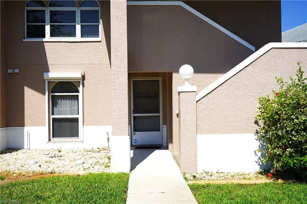 Lehigh Acres, FL 33936,24 Cosmopolitan DR #7