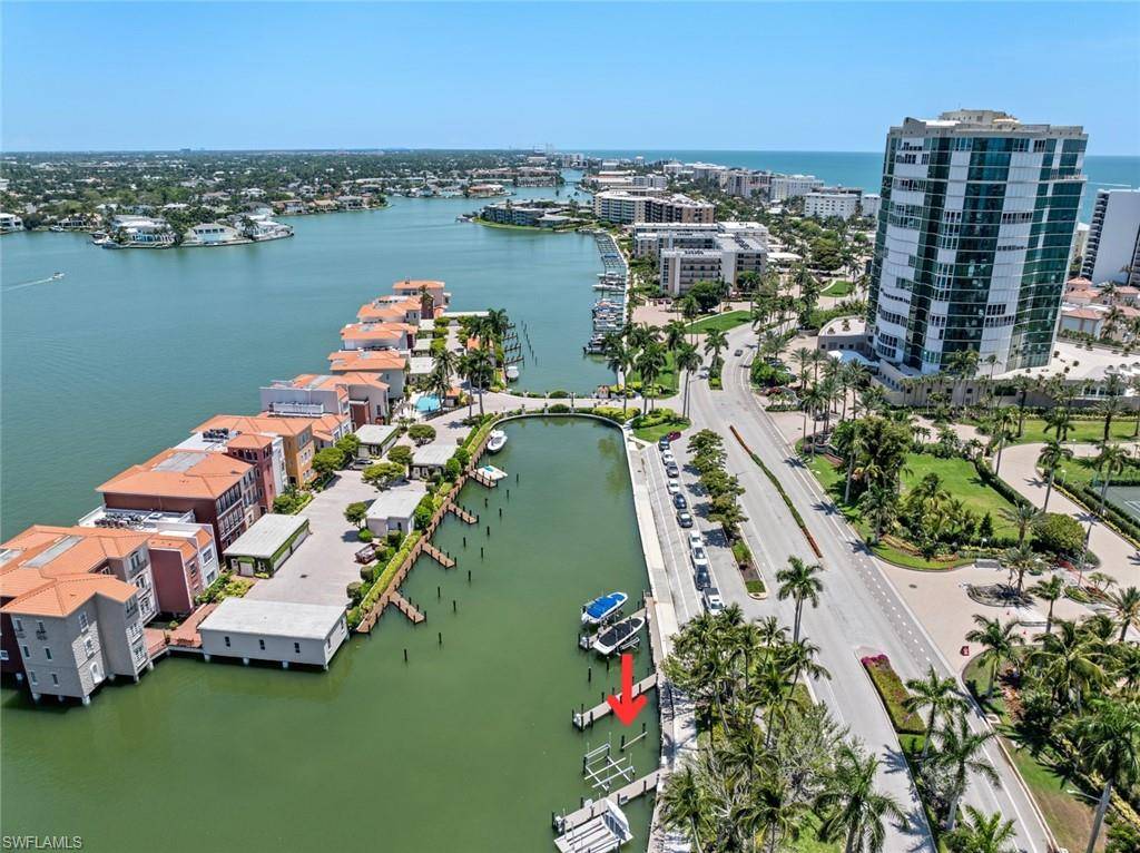 Naples, FL 34103,4090 Gulf Shore BLVD N