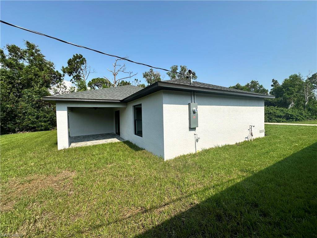 Lehigh Acres, FL 33972,475 Windermere DR