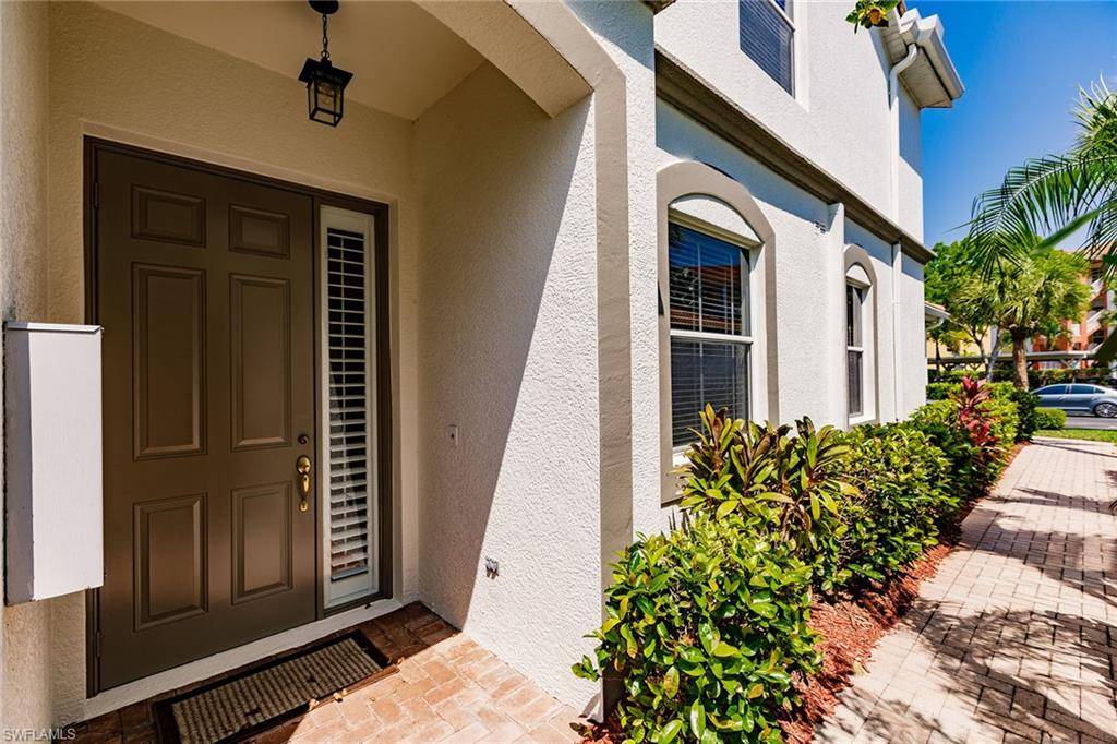 Naples, FL 34104,6821 Sterling Greens DR #9