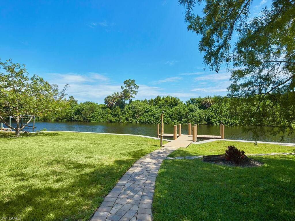 Naples, FL 34104,2297 Longboat DR