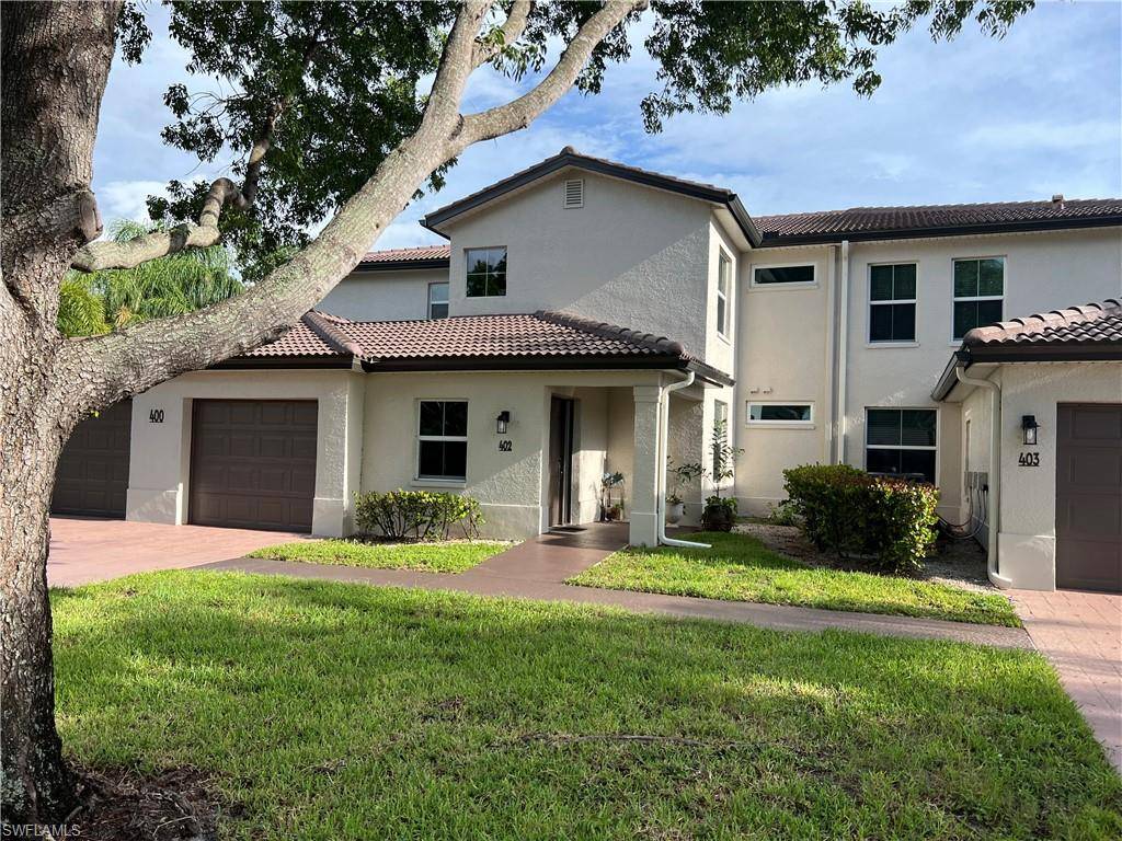 Naples, FL 34110,400 Diamond CIR #402