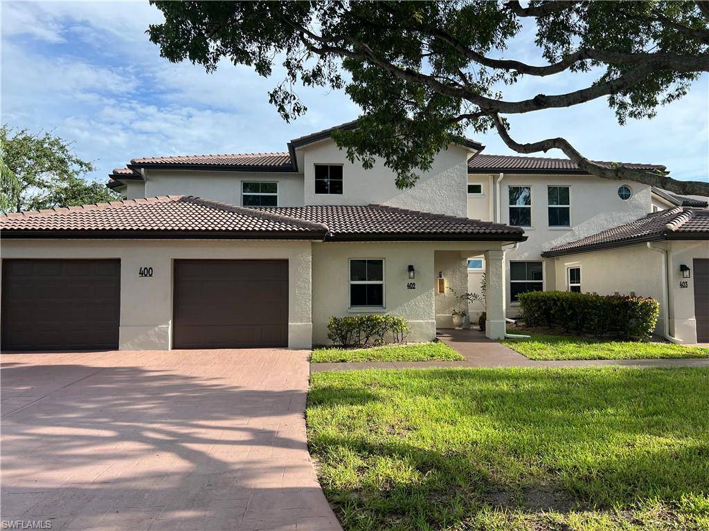 Naples, FL 34110,400 Diamond CIR #402