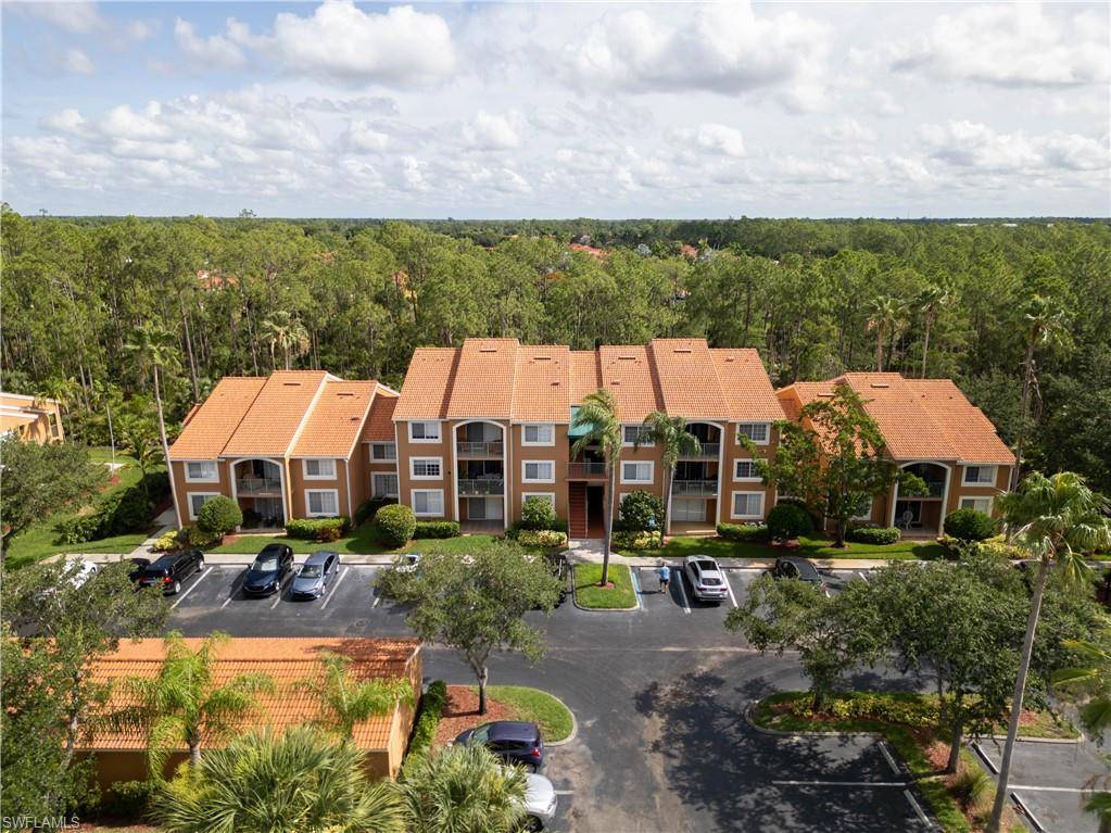 Naples, FL 34104,1250 Wildwood Lakes BLVD #206