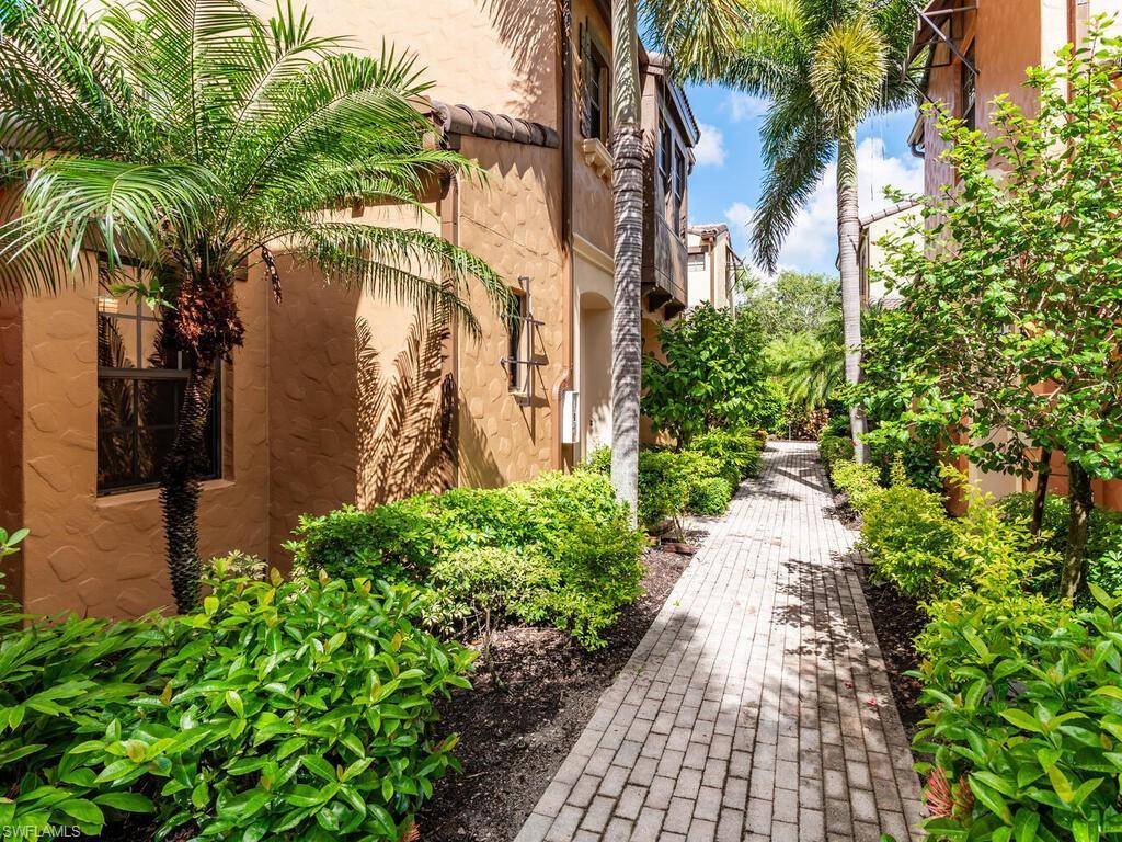 Naples, FL 34113,8957 Malibu ST #5