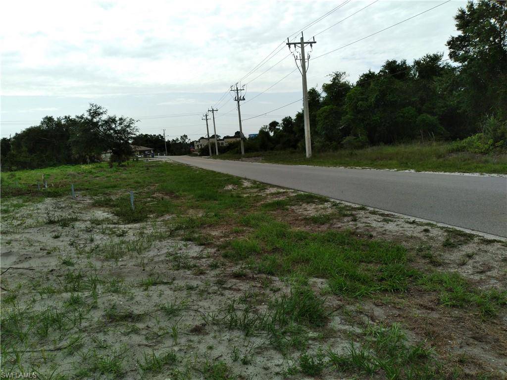 Lehigh Acres, FL 33976,2509 57th ST SW