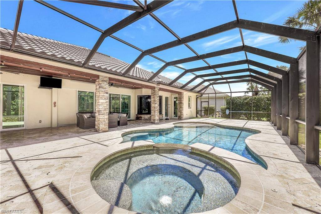 Naples, FL 34110,15838 DELASOL LN