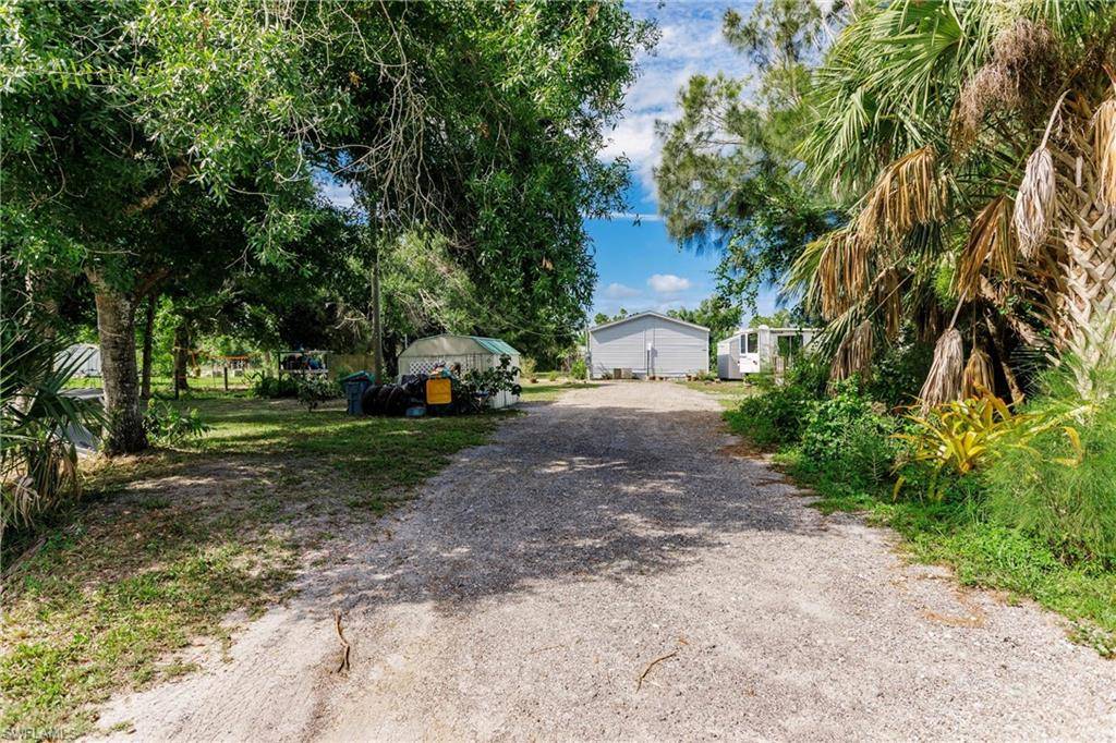 Punta Gorda, FL 33982,5246 Swaying Palm DR