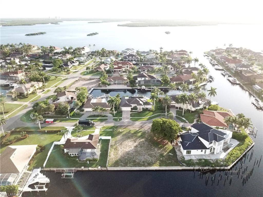 Marco Island, FL 34145,434 Tarpon CT