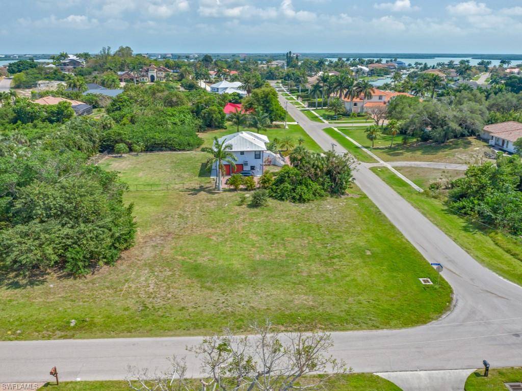 Marco Island, FL 34145,801 Scott DR