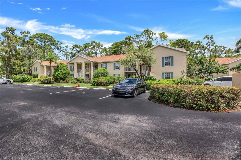 Naples, FL 34112,1704 Kings Lake BLVD #7