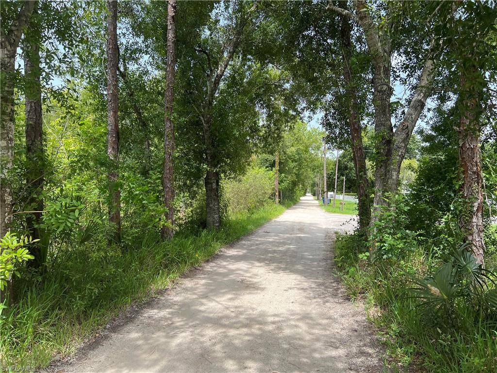 North Fort Myers, FL 33917,9720 Quail RUN