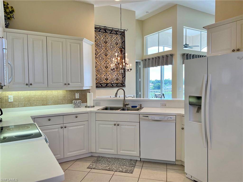 Naples, FL 34109,1600 CLERMONT DR #305