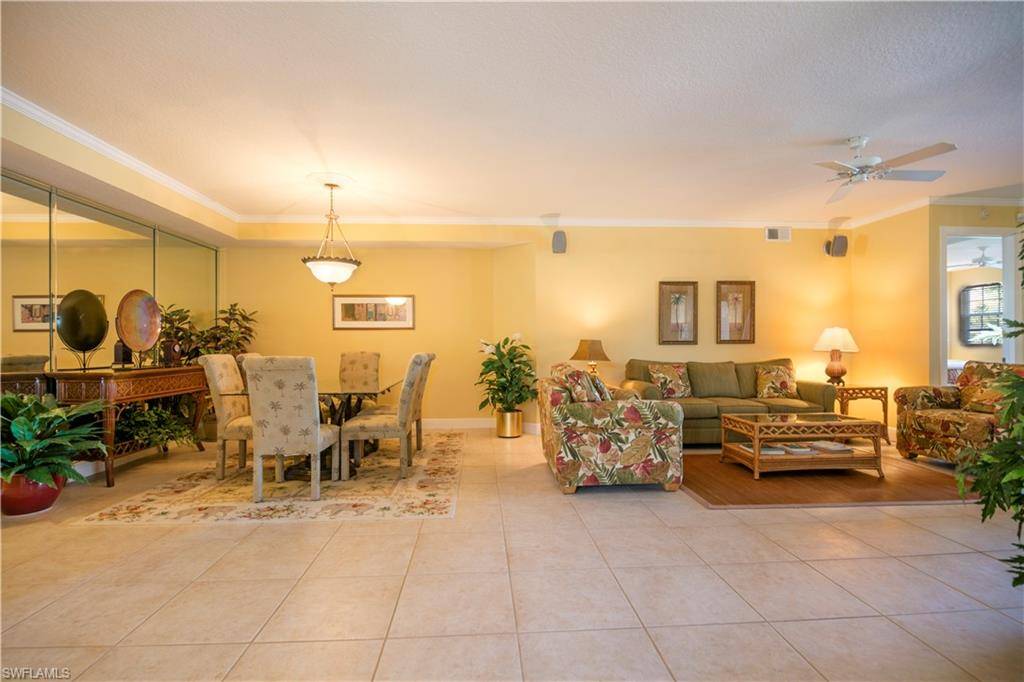 Naples, FL 34119,526 Laguna Royale BLVD #302