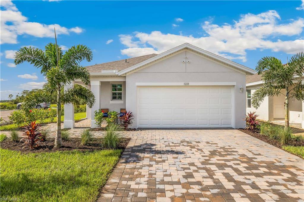 Lehigh Acres, FL 33971,11181 SUNSET PRESERVE DR