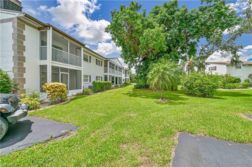 North Fort Myers, FL 33917,7001 New Post DR #5