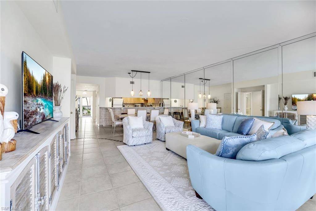 Naples, FL 34108,9380 Gulf Shore DR #102