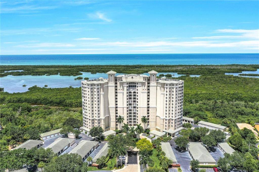 Naples, FL 34110,1001 Arbor Lake DR #1204