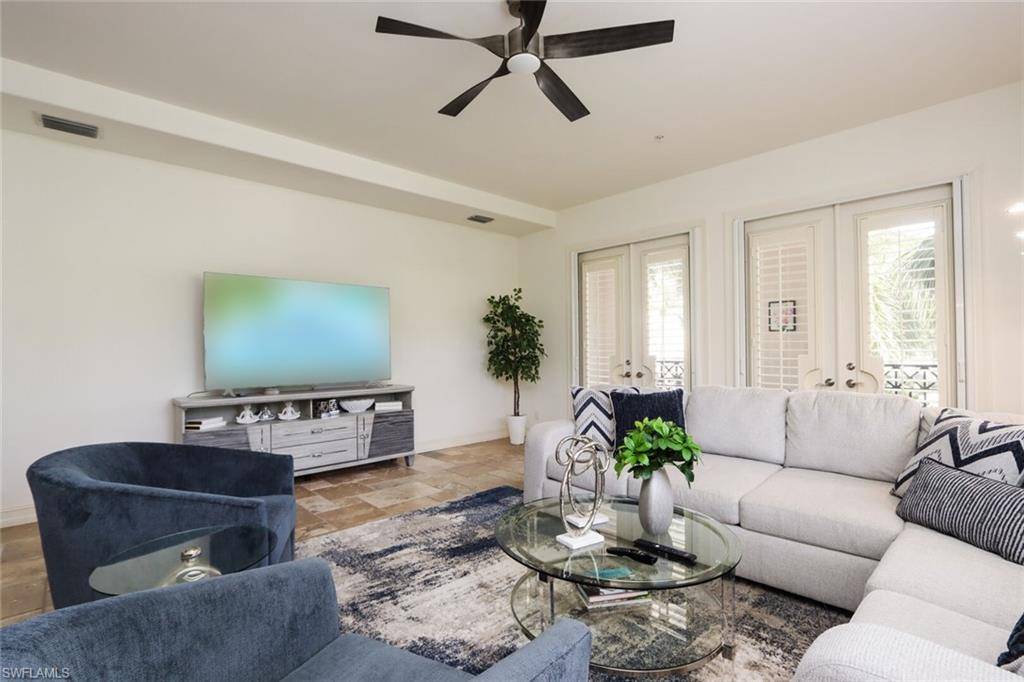 Naples, FL 34109,2868 Tiburon BLVD E #102